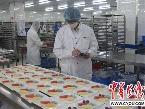 漲姿勢(shì) 帶你看一頓航空飛機(jī)餐是怎樣誕生的